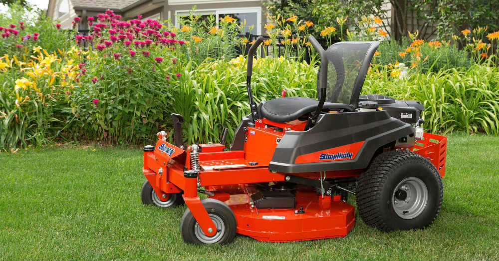 The Simplicity of a Smaller Zero-Turn Mower